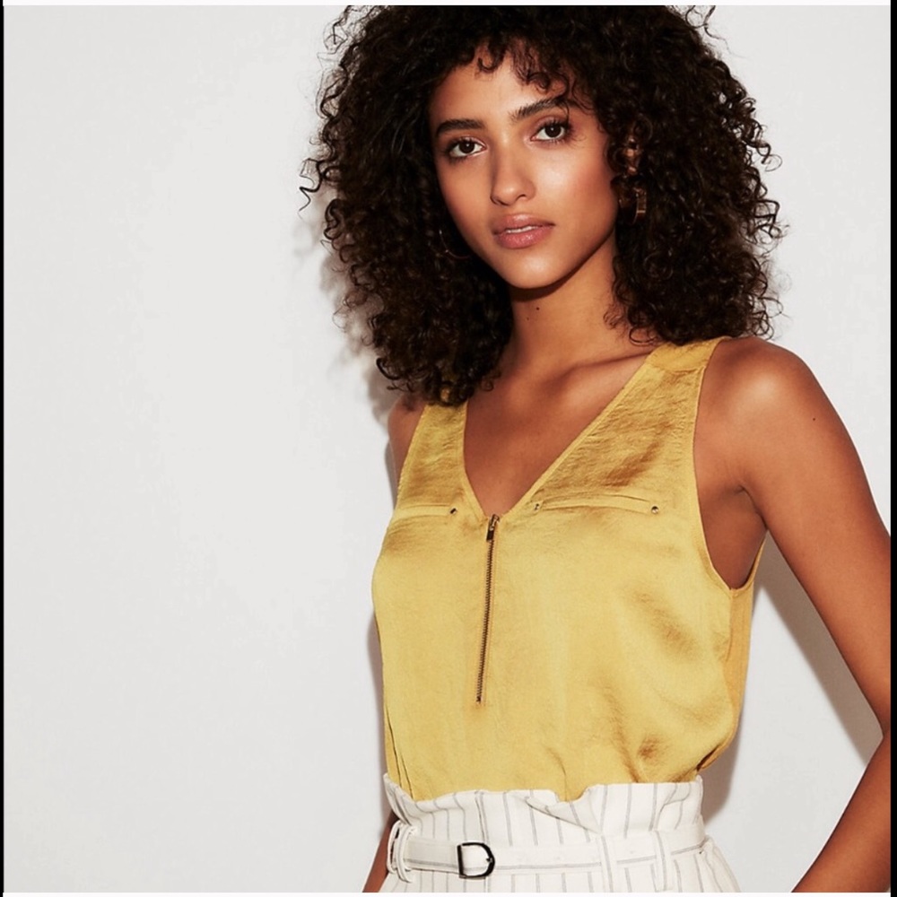 Women’s express gold top